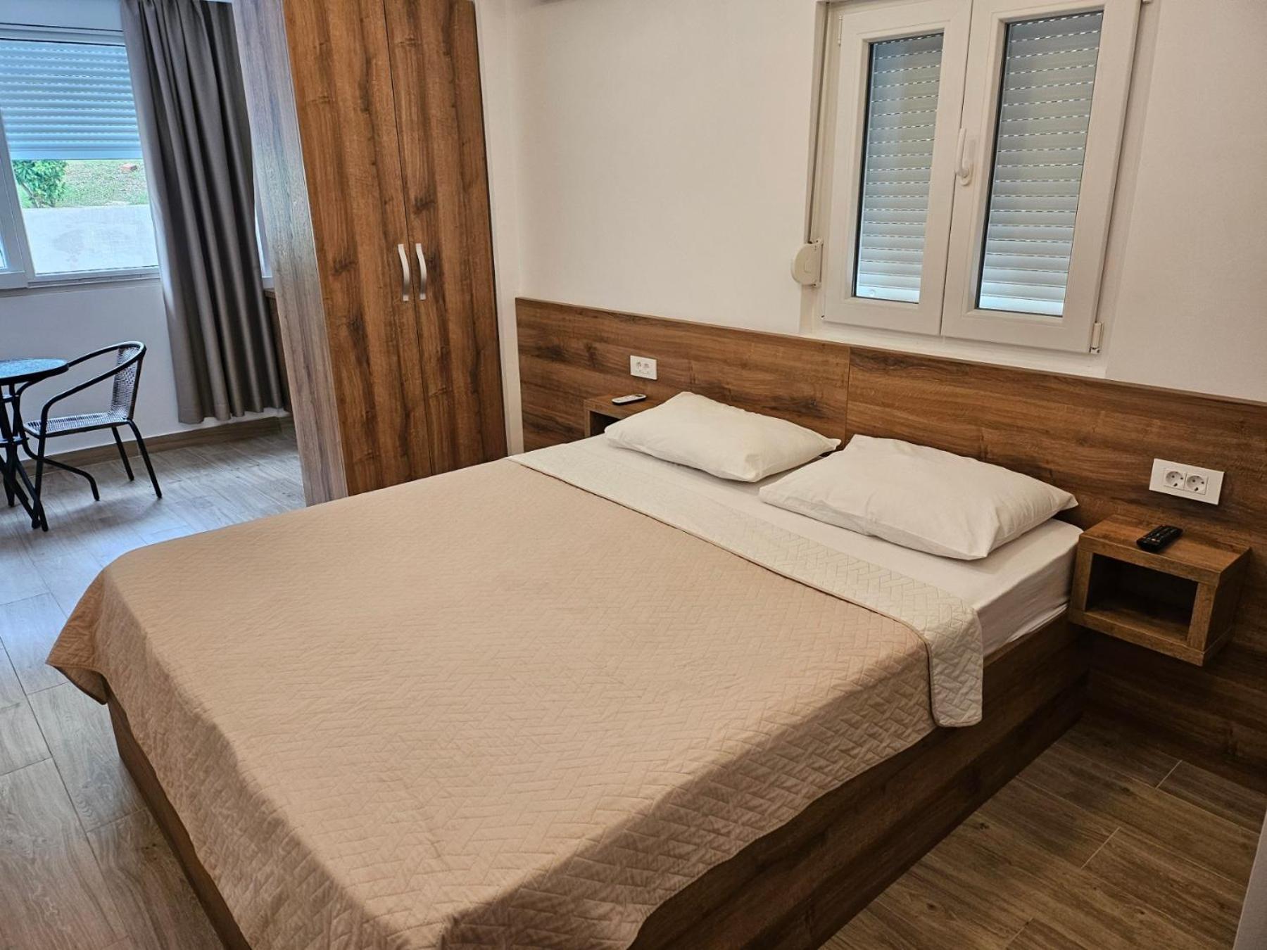 Grejm Family Apartments Petrovac Eksteriør bilde