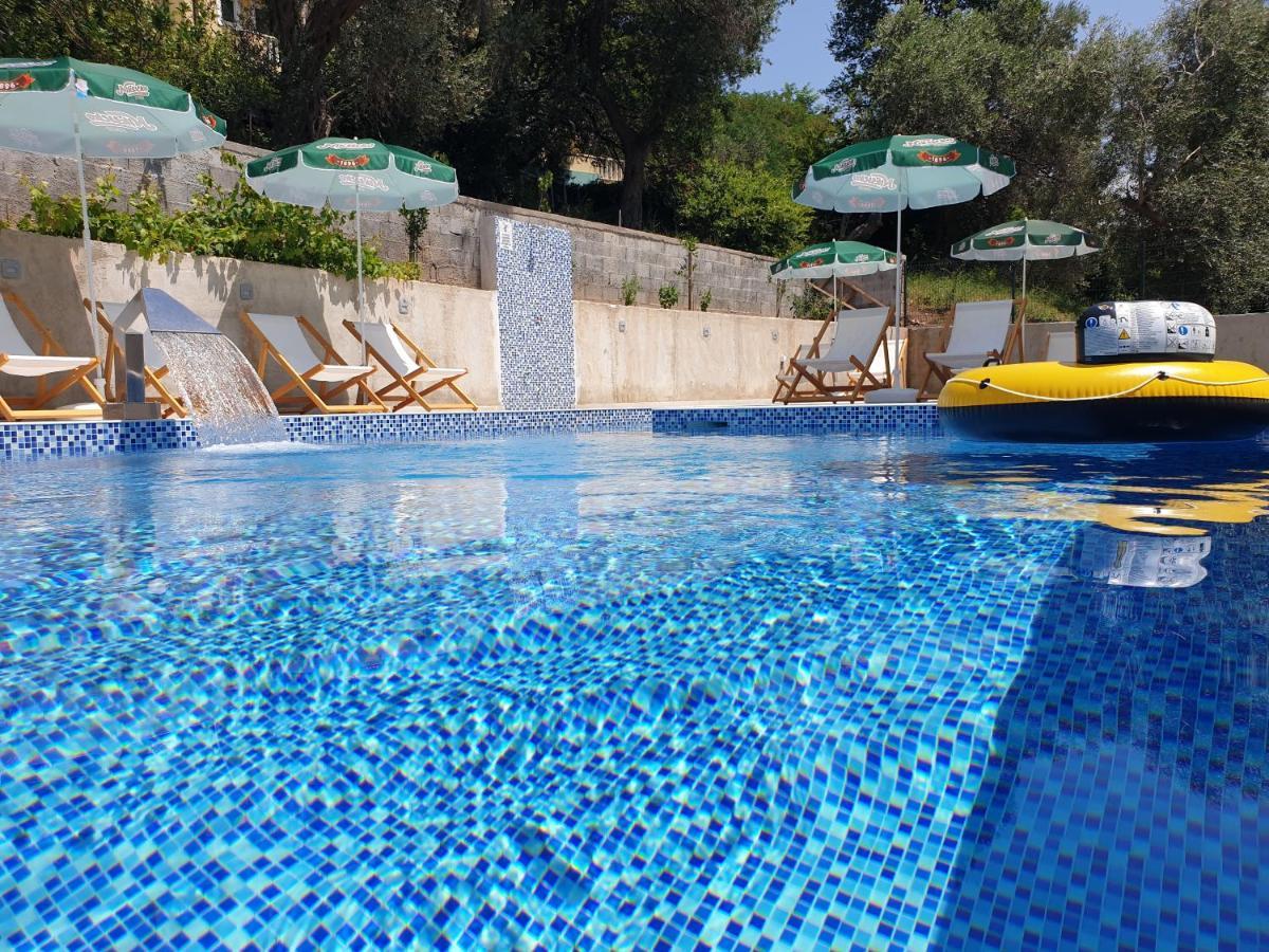 Grejm Family Apartments Petrovac Eksteriør bilde